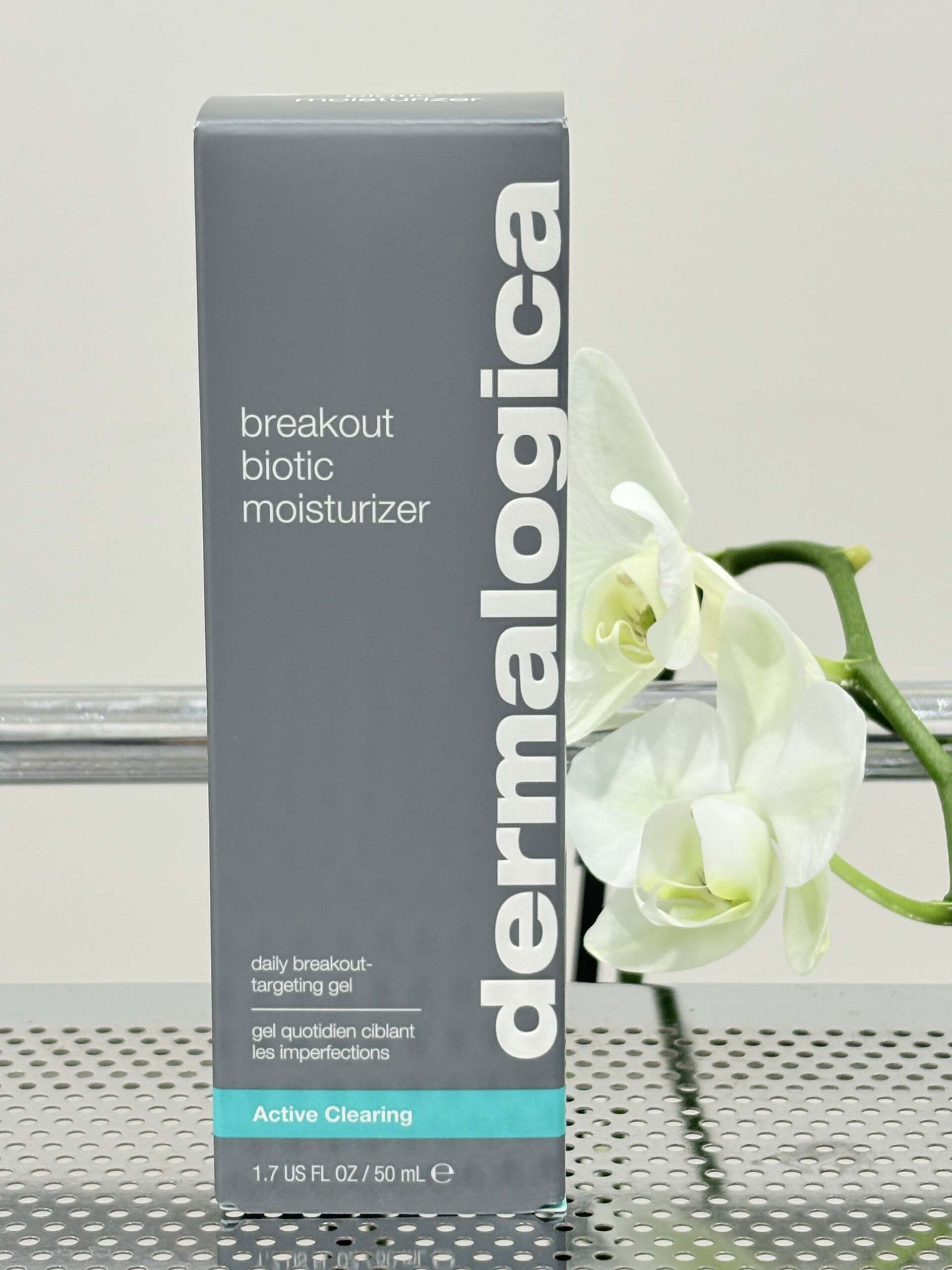 breakout biotic moisturiser